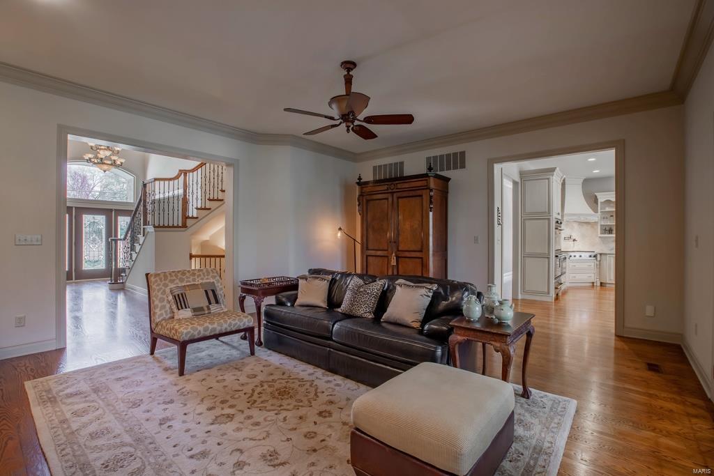 715 North Spoede Road Creve Coeur, MO 63141 - Photo 11 of 61 Gallery Image 11
