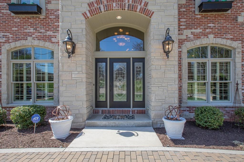 715 North Spoede Road Creve Coeur, MO 63141 - Photo 3 of 61 Gallery Image 3