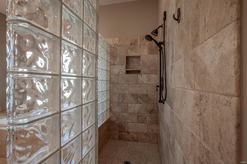 715 North Spoede Road Creve Coeur, MO 63141 - Photo 29 of 61 Gallery Image 29