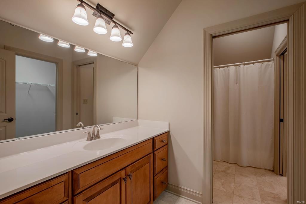 715 North Spoede Road Creve Coeur, MO 63141 - Photo 34 of 61 Gallery Image 34
