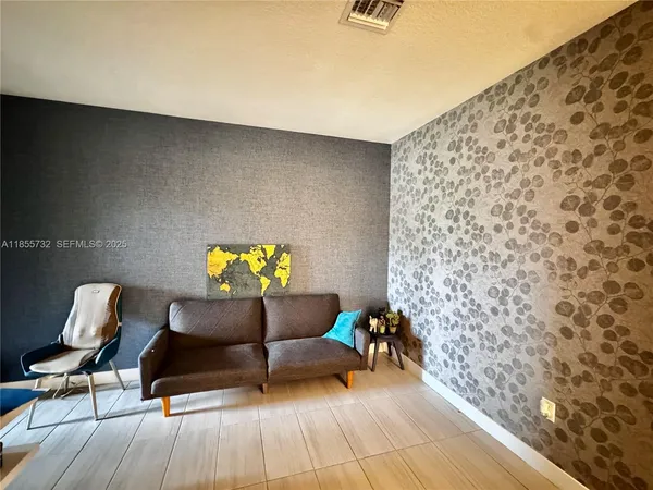 $5,000 | 7924 Northwest 105th Avenue, Unit 7924, Doral, FL 33178