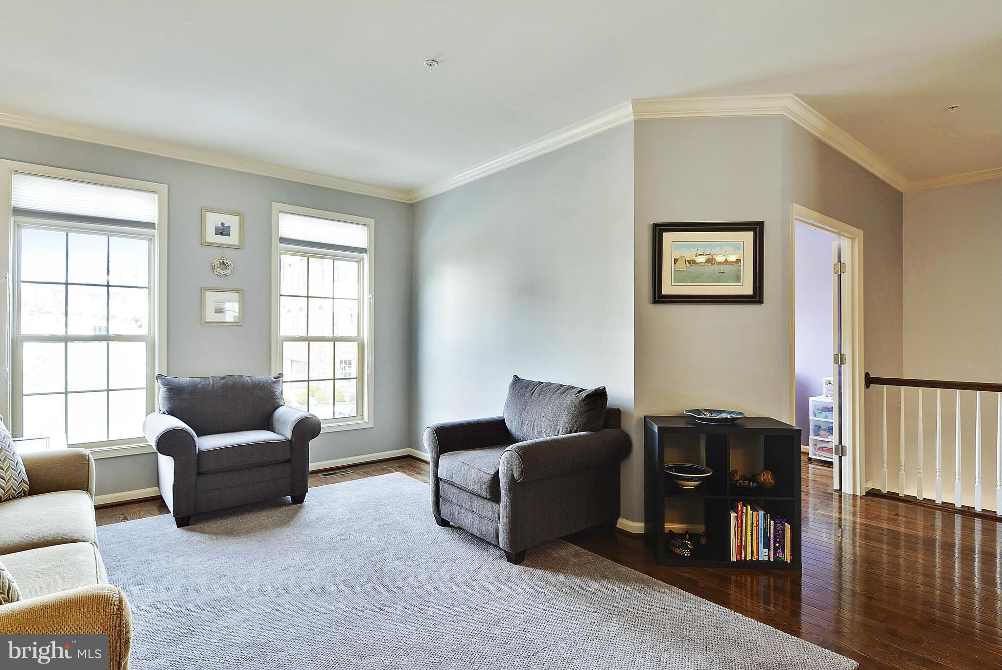 1516 Rabbit Hollow Place Silver Spring, MD 20906 - Photo 3 of 29 Living Room 1