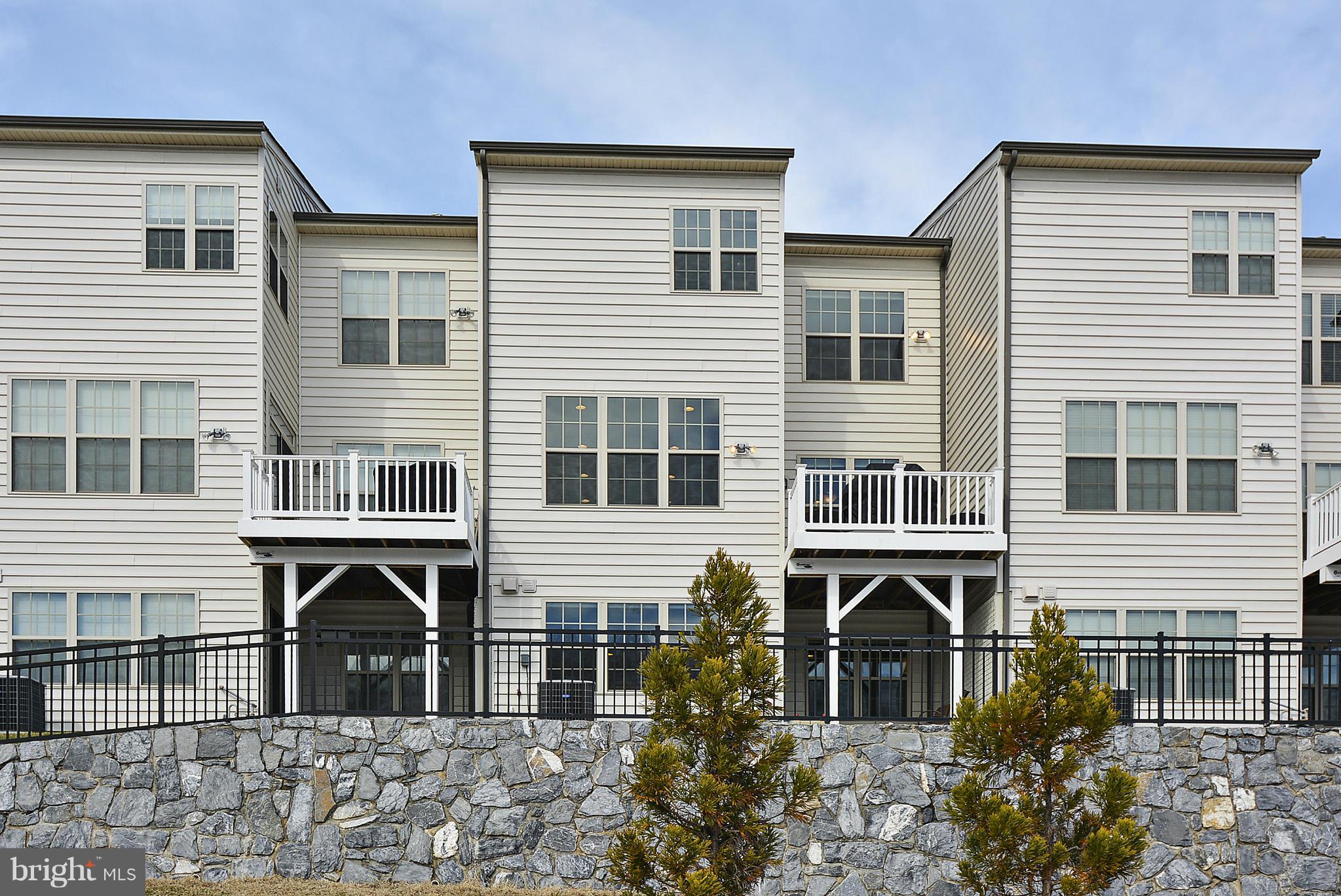 1516 Rabbit Hollow Place Silver Spring, MD 20906 - Photo 29 of 29 Exterior (Rear)