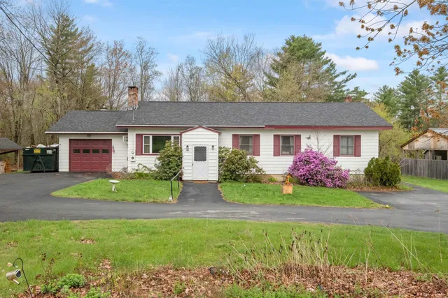 $285,000 | 148 Brushwood Road, Haverhill, NH 03774