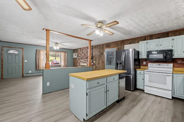 $285,000 | 148 Brushwood Road, Haverhill, NH 03774