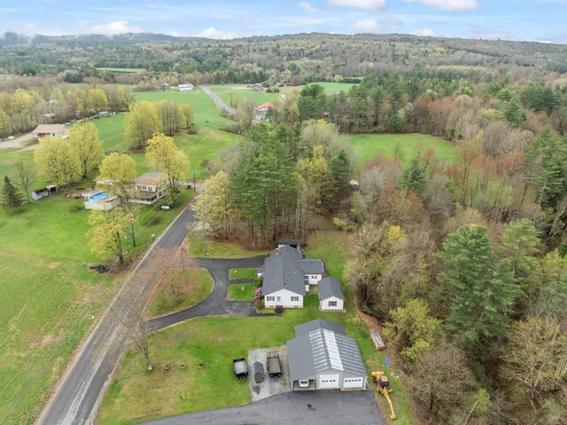 $285,000 | 148 Brushwood Road, Haverhill, NH 03774