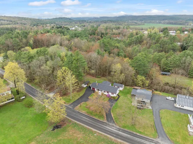 $285,000 | 148 Brushwood Road, Haverhill, NH 03774