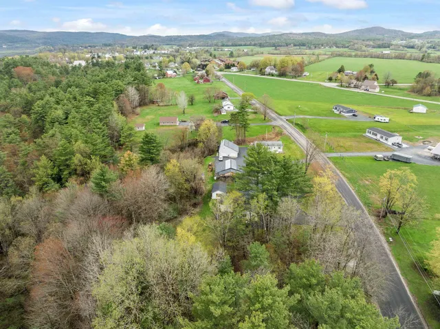 $285,000 | 148 Brushwood Road, Haverhill, NH 03774