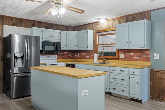 $285,000 | 148 Brushwood Road, Haverhill, NH 03774