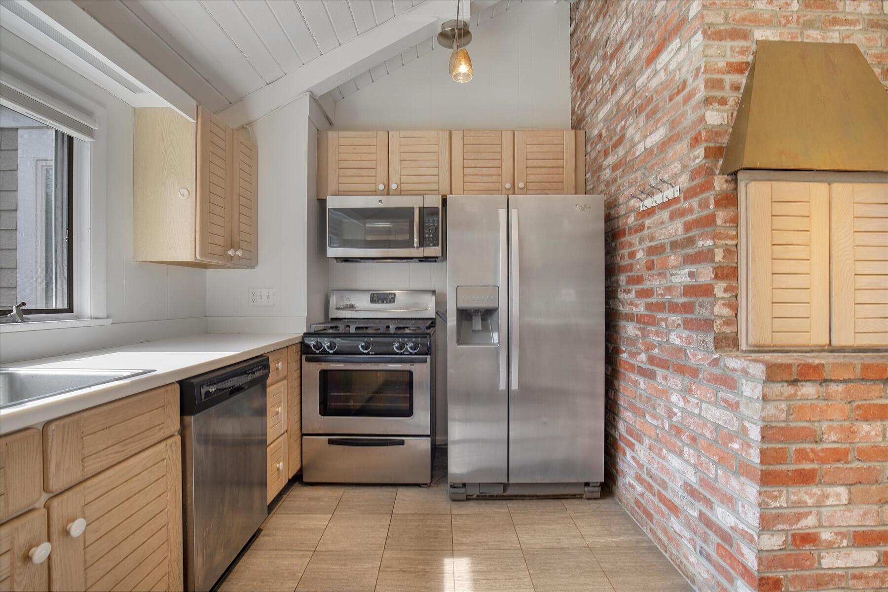 174 Waterway Mashpee, MA 02649 - Photo 20 of 45 17-MG_6242-r(1)