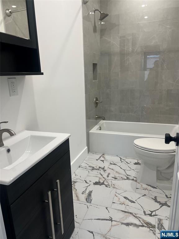 66 Tuttle Street, Unit 2 Wallington, NJ 07057 - Photo 5 of 10