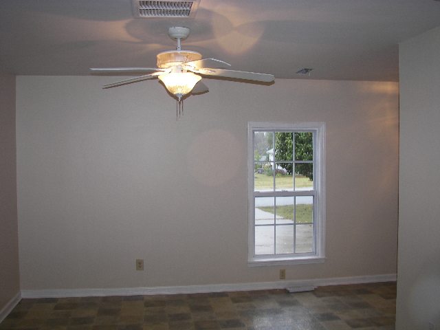 803 Veryfine Drive Fountain Inn, SC 29644 - Photo 3 of 12 Gallery Image 3