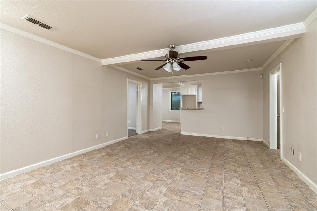313 North Roe Street White Settlement, TX 76108 - Photo 5 of 33