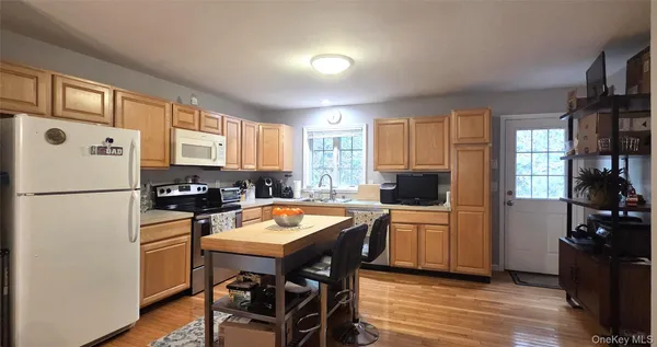 $3,700 | 36 Washington Place East, White Plains, NY 10603
