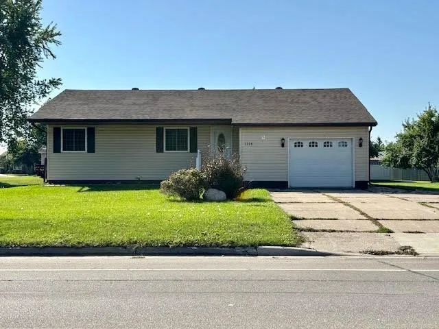 $185,900 | 1114 Greenwood Street East, Thief River Falls, MN 56701