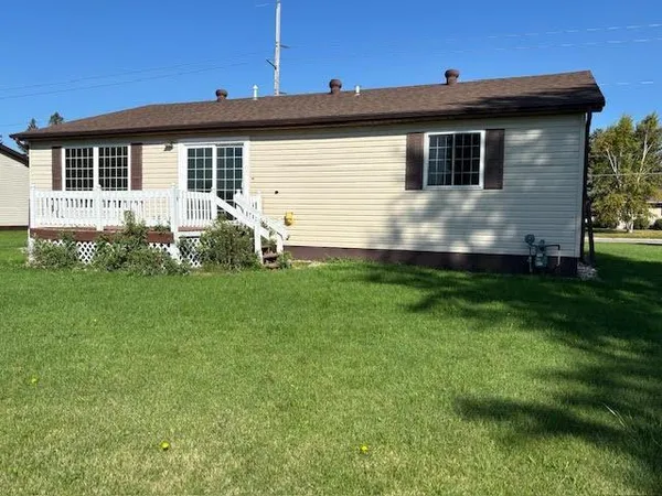 $185,900 | 1114 Greenwood Street East, Thief River Falls, MN 56701