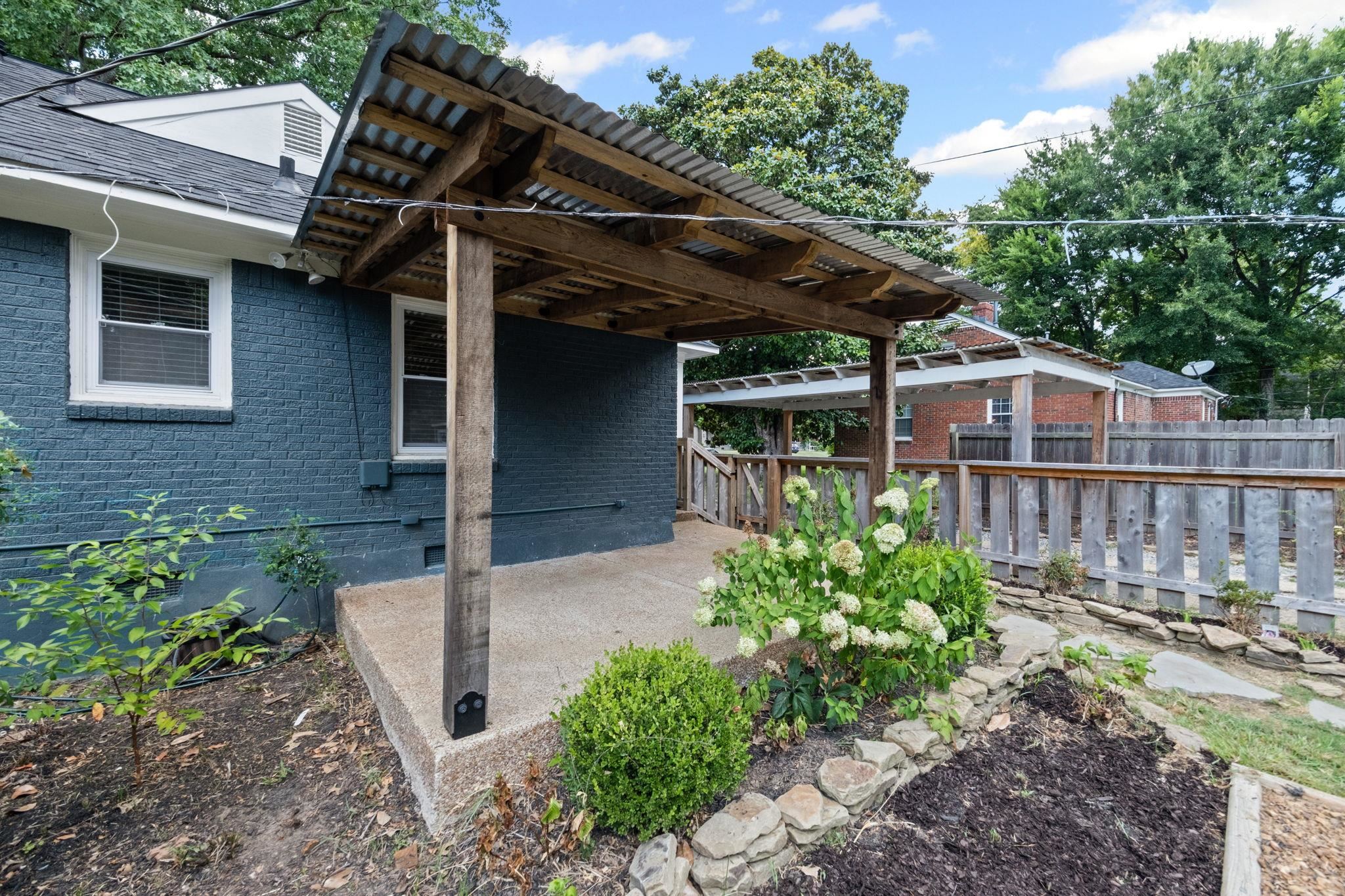 688 Berry Road Memphis, TN 38117 - Photo 15 of 16