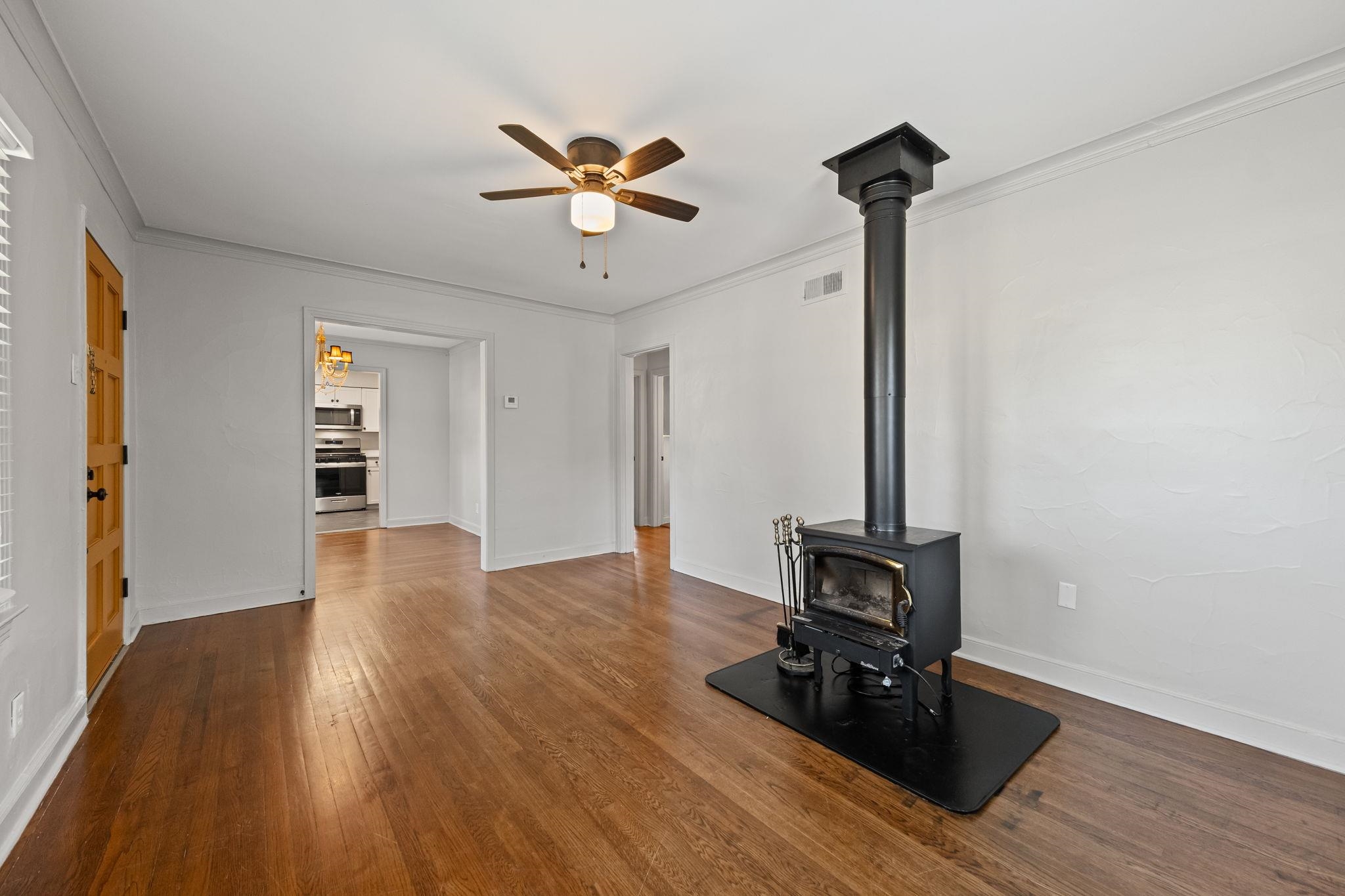 688 Berry Road Memphis, TN 38117 - Photo 2 of 16