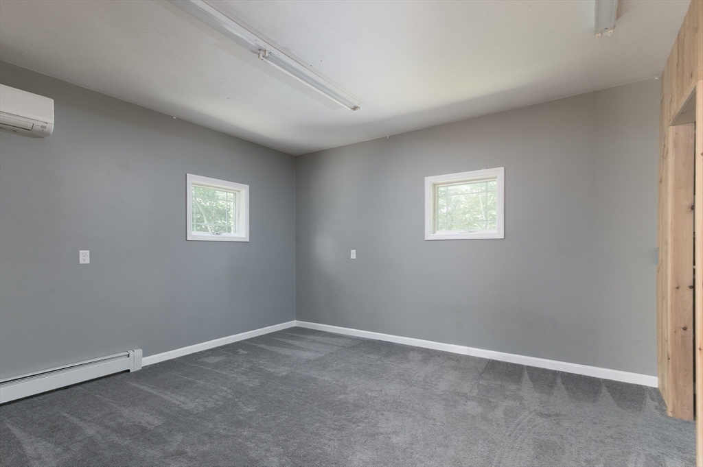 77 Barrel Road Westminster, MA 01473 - Photo 13 of 42 an empty room with a window