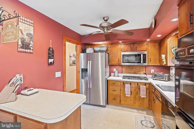 $589,900 | 733 Commonwealth Boulevard, Toms River, NJ 08757