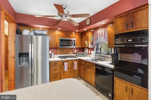 $589,900 | 733 Commonwealth Boulevard, Toms River, NJ 08757