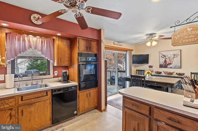 $589,900 | 733 Commonwealth Boulevard, Toms River, NJ 08757