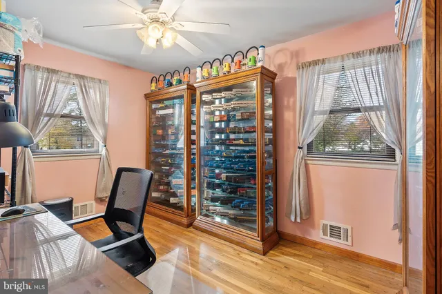 $589,900 | 733 Commonwealth Boulevard, Toms River, NJ 08757