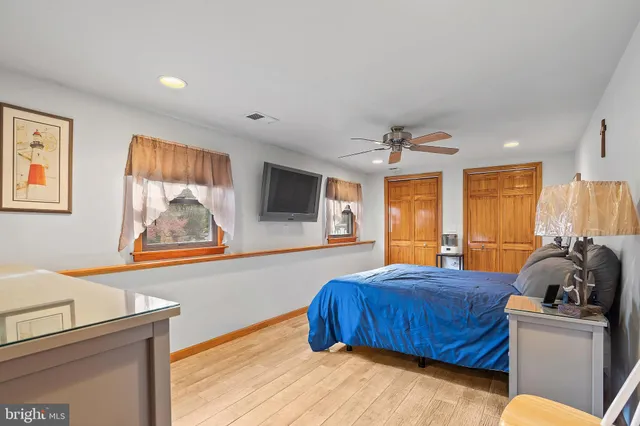 $589,900 | 733 Commonwealth Boulevard, Toms River, NJ 08757