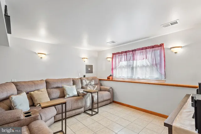 $589,900 | 733 Commonwealth Boulevard, Toms River, NJ 08757