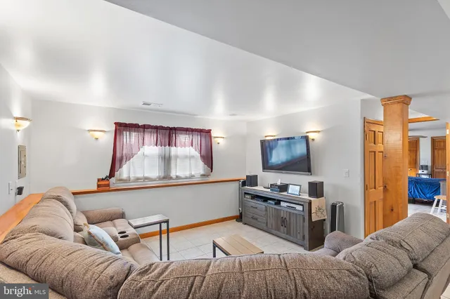 $589,900 | 733 Commonwealth Boulevard, Toms River, NJ 08757