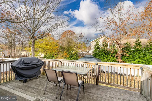 $589,900 | 733 Commonwealth Boulevard, Toms River, NJ 08757