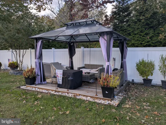 $589,900 | 733 Commonwealth Boulevard, Toms River, NJ 08757