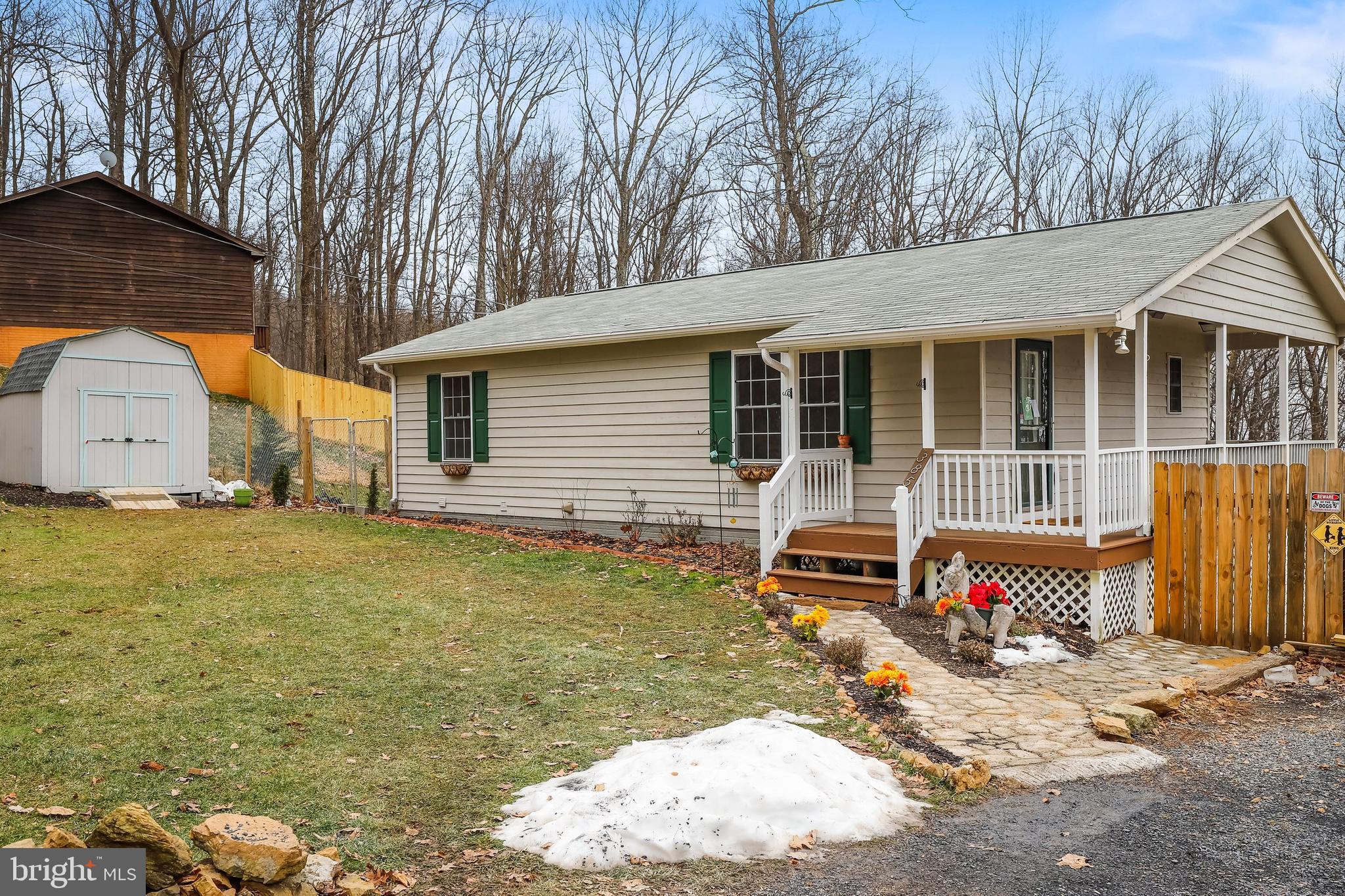 385 Freeze Road Linden, VA 22642 - Photo 2 of 36
