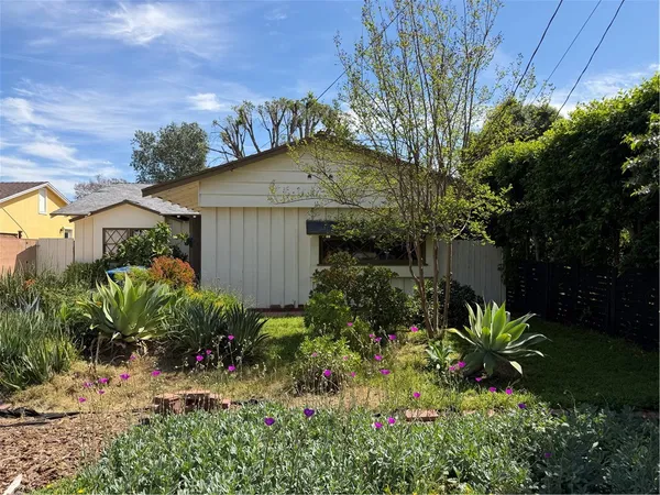 $775,000 | 7232 Zelzah Avenue, Reseda, CA 91335