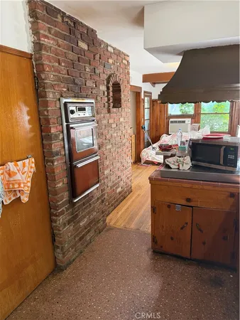 $775,000 | 7232 Zelzah Avenue, Reseda, CA 91335