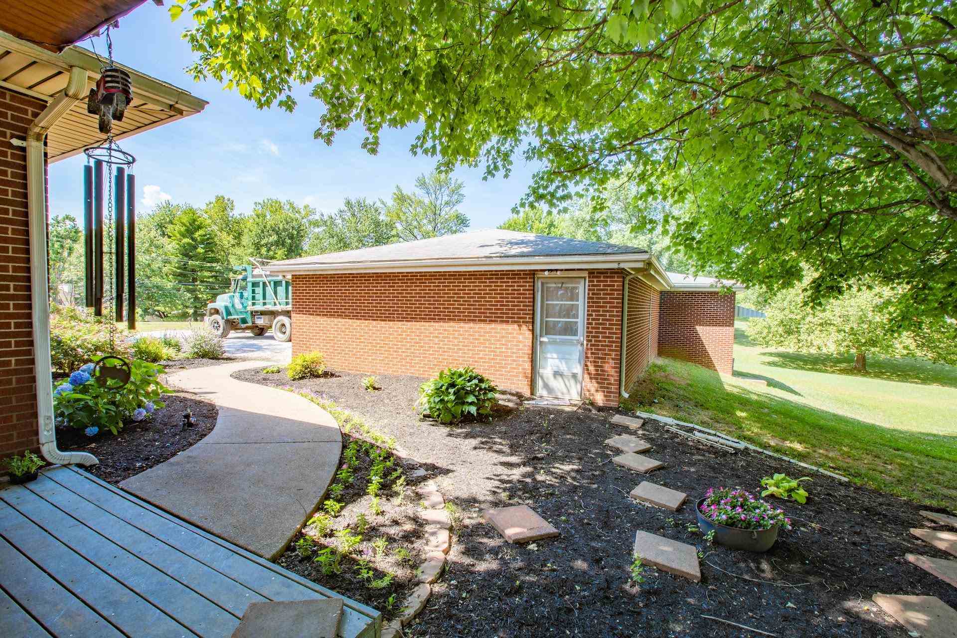1422 Old Plank Road Chandler, IN 47610 - Photo 27 of 36 Gallery Image 27