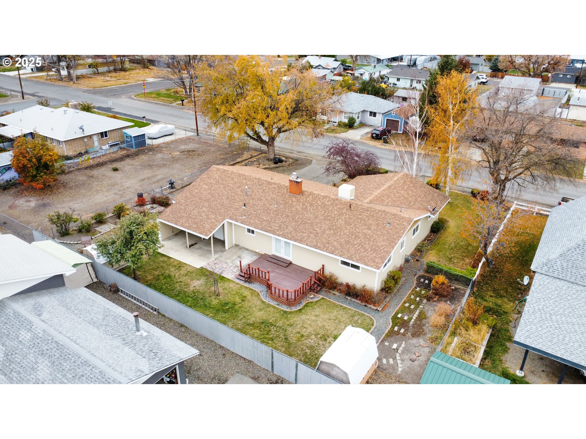2050 Birch Street Baker City, OR 97814 - Photo 28 of 31 a view of a terrace