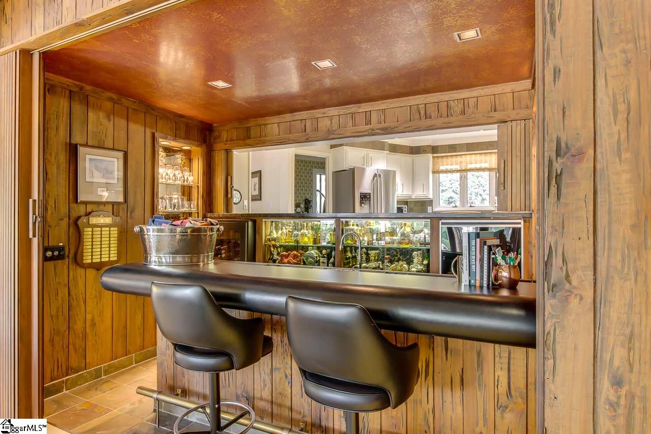 621 Pelham Road Greenville, SC 29615 - Photo 12 of 36