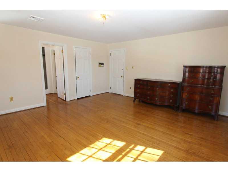 704 Valleyview Road Mt. Lebanon, PA 15243 - Photo 14 of 25 Master Bedroom.