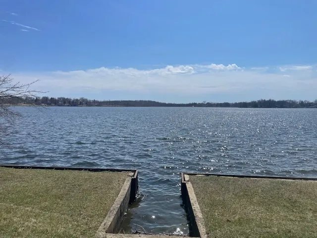 $253,000 | 35611 North Grove Avenue, Ingleside, IL 60041