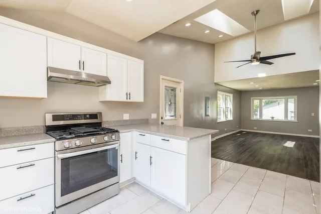 $253,000 | 35611 North Grove Avenue, Ingleside, IL 60041