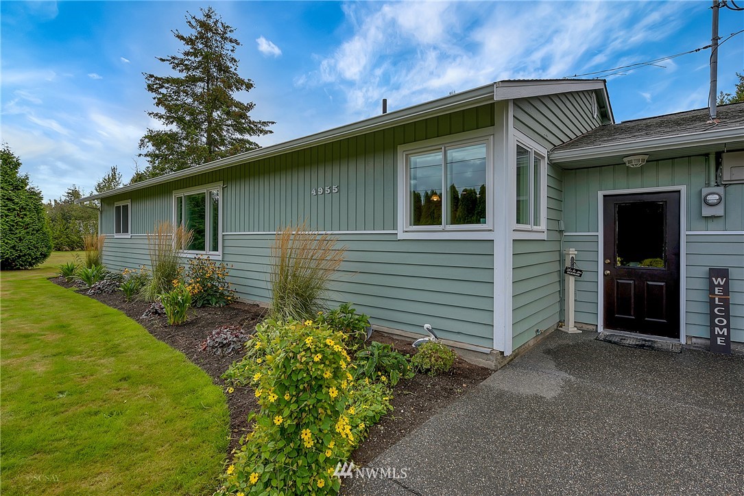 4955 Hannegan Road Bellingham, WA 98226 - Photo 3 of 25 Gallery Image 3