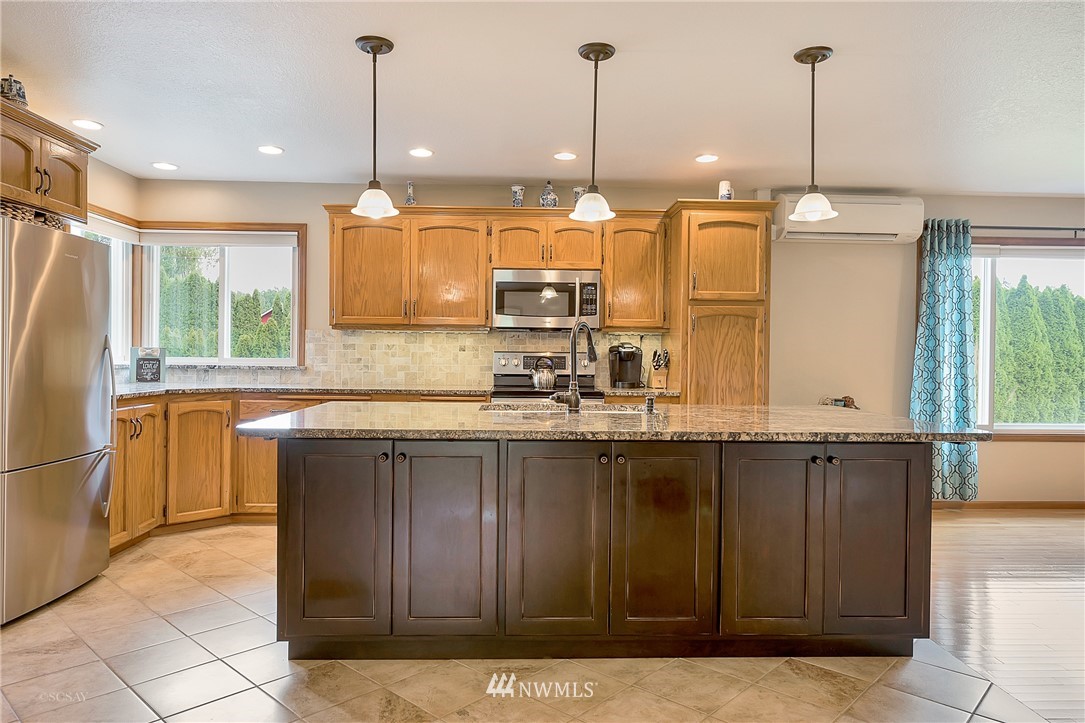 4955 Hannegan Road Bellingham, WA 98226 - Photo 9 of 25 Gallery Image 9