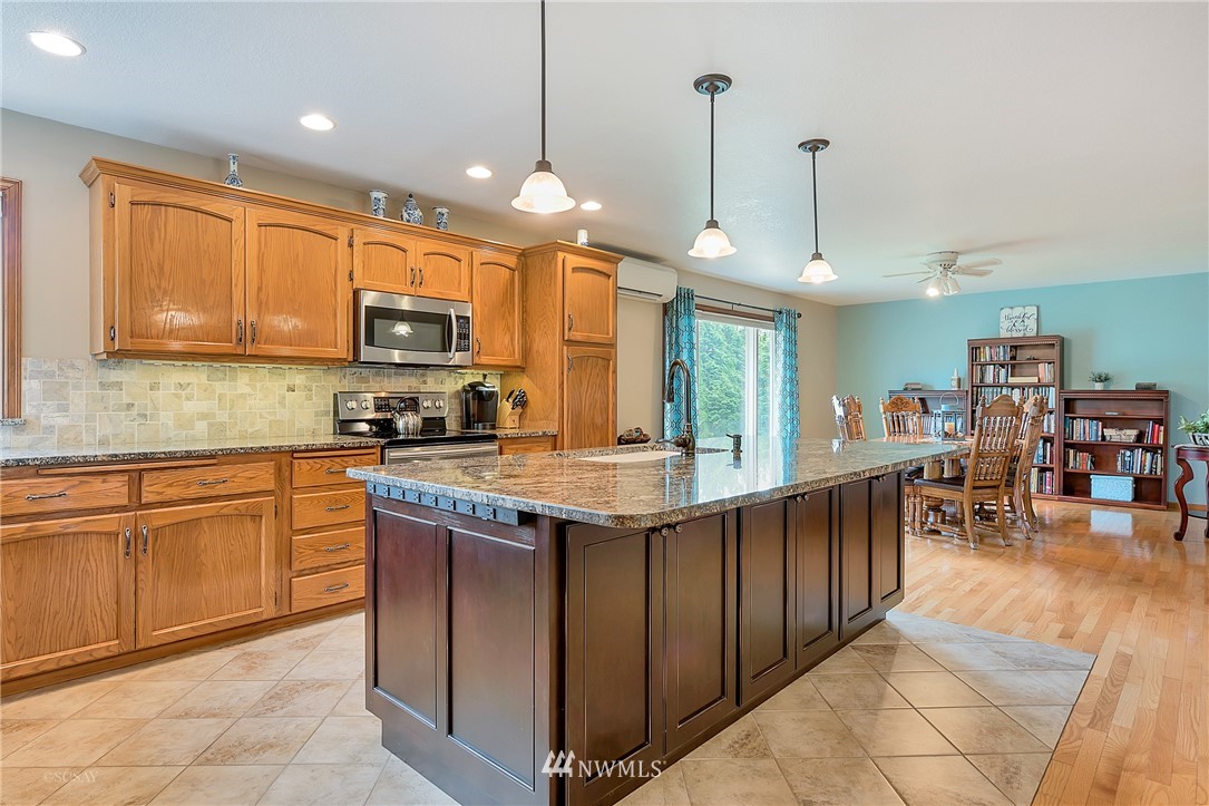 4955 Hannegan Road Bellingham, WA 98226 - Photo 10 of 25 Gallery Image 10