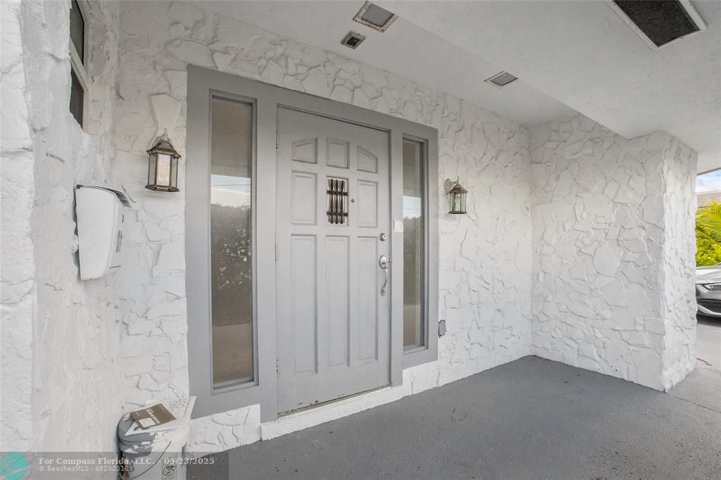 1311 Northeast 27th Way Pompano Beach, FL 33062 - Photo 34 of 58