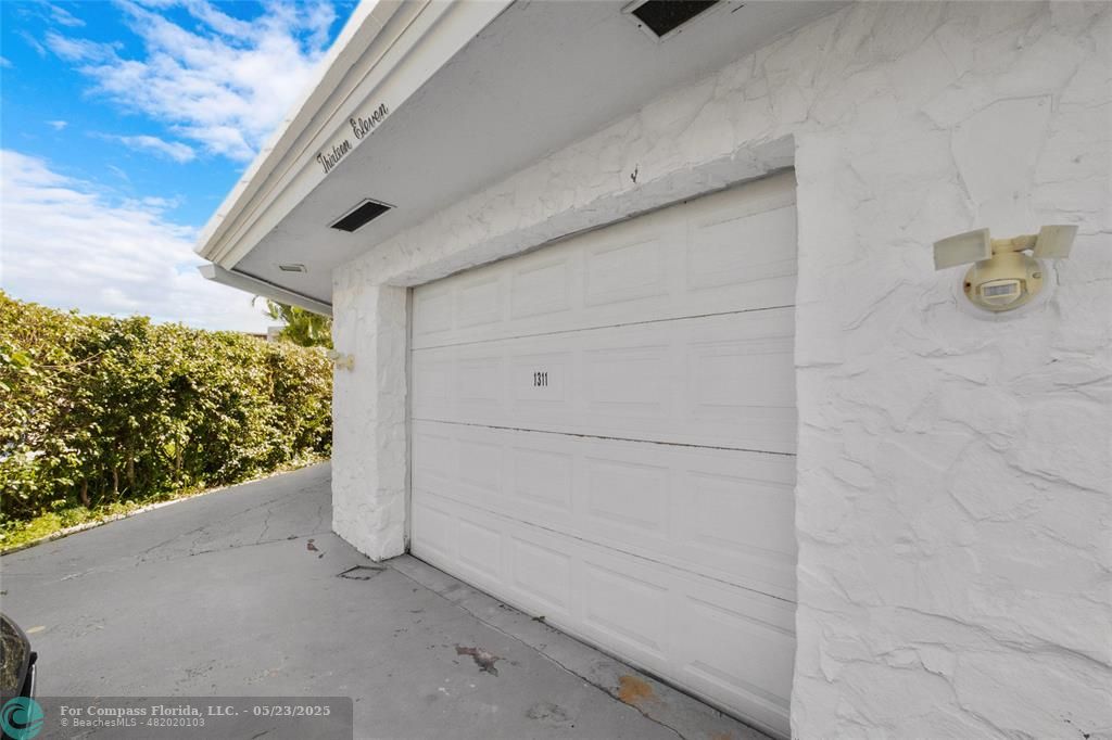 1311 Northeast 27th Way Pompano Beach, FL 33062 - Photo 37 of 58 a view of small space