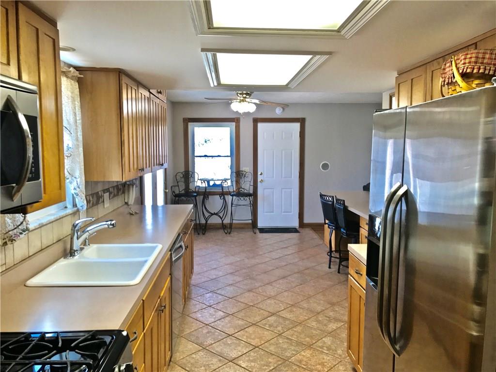 828 Lansdowne Road Indianapolis, IN 46234 - Photo 14 of 43 Gallery Image 14