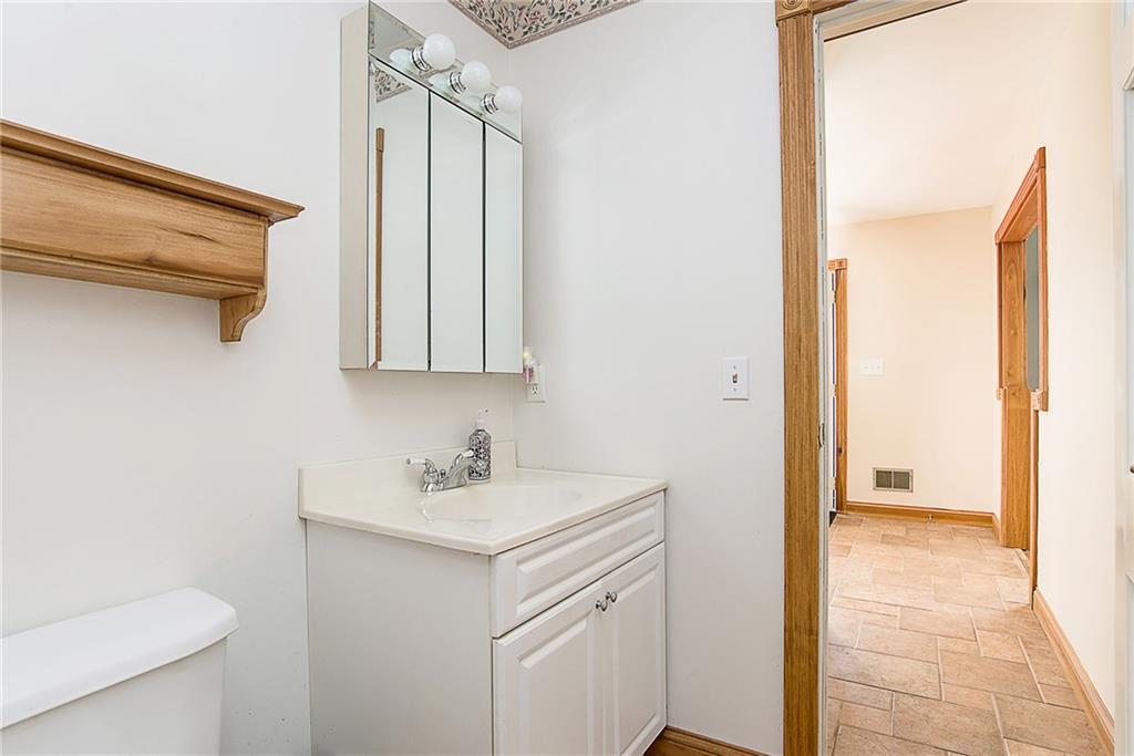 828 Lansdowne Road Indianapolis, IN 46234 - Photo 18 of 43 Gallery Image 18