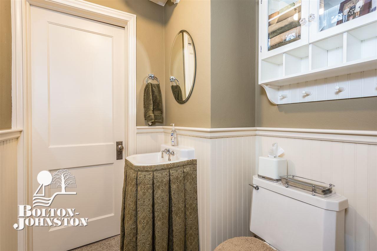 1103 Devonshire Road Grosse Pointe Park, MI 48230 - Photo 45 of 61