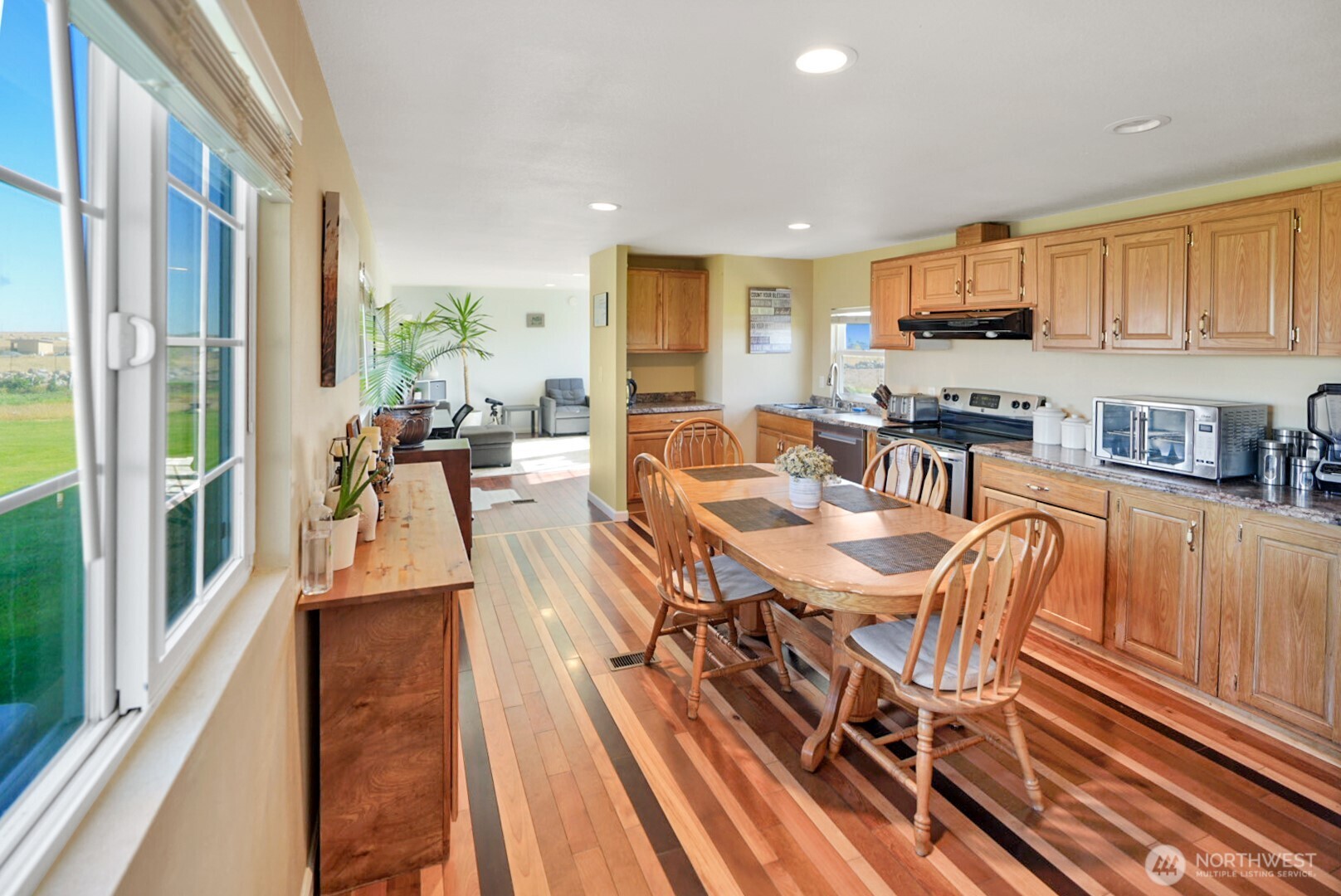 3968 7.8 Road Northeast Moses Lake, WA 98837 - Photo 18 of 35